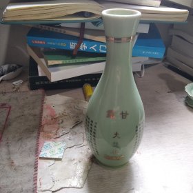 老式观音菩萨花瓶供花观音竹莲花花瓶桌上陶瓷高18cm