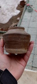 宋元时期酱釉罐