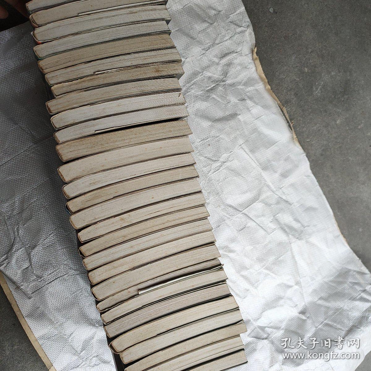 阿加莎 克里斯蒂作品全集：怪屋  煦阳岭的疑云  长夜  桑苏西来客  蒙面女人  他们来到巴格达  目的地不明  藏书室女尸之谜  葬礼之后   伯特伦旅馆之谜  白马酒店  神秘的别墅  首相绑架案  遗产风波  外国学生宿舍谋杀案  波洛圣诞探案集  空幻之屋  神秘的昆恩先生  平静小镇里的罪恶  牌中牌  帷幕  惊险的浪漫  高尔夫球场的疑云  褐衣男子  走向决定性的时刻  公寓女郎