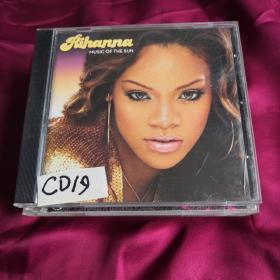 Rihanna  原版拆封cd盘面无痕。