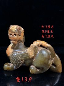 老玉瑞兽摆件 选料上乘 雕刻精细 品相完好