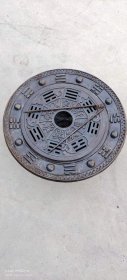 铸铁制虎头腿，八卦图火盆，工艺精美，重35公斤左右，冬季取暖，烧烤首选佳品。