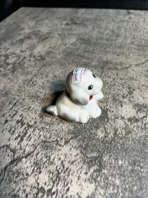 80年代，可爱陶瓷小狗