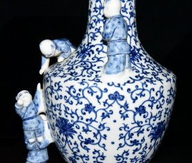 清代乾隆回流瓷青花缠枝花卉五子登科瓶【31.8x22cm】