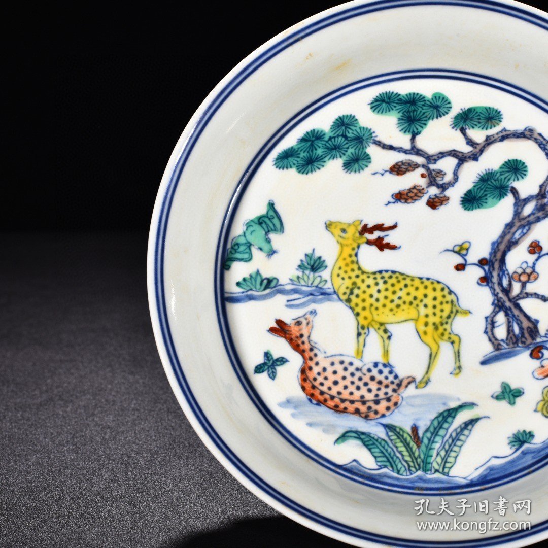 瓷器 明成化斗彩福夀延年松鹿图盘 高3.3厘米 宽16.5厘米