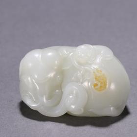 回流 和田玉籽料封侯拜相雕件。规格：高3㎝长5.2㎝宽3.7㎝重94g