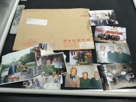 清华大学校史研究专家黄延复旧藏ll黄延复及校友同事旧藏照片38张，部分背面有标注。    照片存放在清华校友总会大信封，信封背面有黄延复铅笔书写内容。  3379