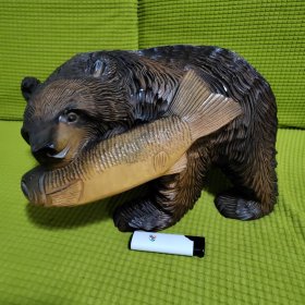 日本北海道熊叼鱼 3（日本老木雕）