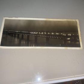 50年代老照片 武汉长江大桥全图夜景