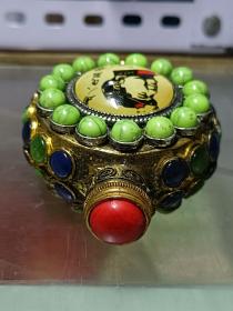 毛主席鼻烟壶（铜镶松石）五十六颗松石 高8公分，宽7公分