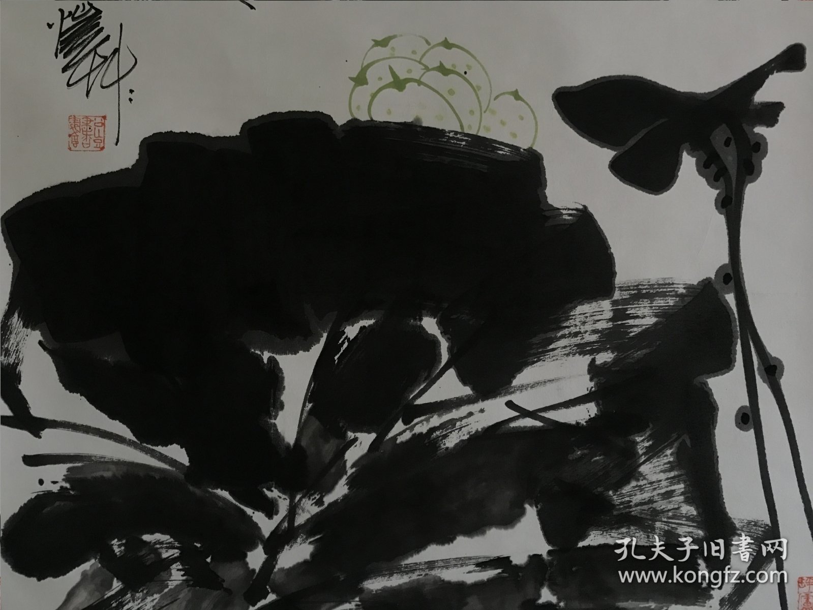 【 潘公凯 】（1947年1月-），中国美术家协会副主席，国务院新闻办《中国网》专栏作家等。 潘 公 凯曾多次在纽约、香港、巴黎联合国教科文总部等地举办大型个人画展，在国内外享有很高声誉，后被评为“有特殊贡献知识分子”，著有作品《潘 天 寿书画集》等。