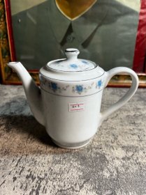 70年代左右，小蓝花茶壶一把