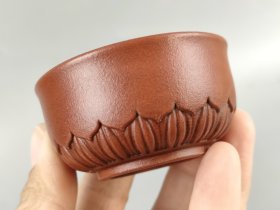精品.徐汉棠.紫砂壶一套。 纯手工制造，全品无磕碰，出水流畅，正常使用，茶室首选摆放大气典雅……