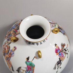 清雍正款 上下翠料边 粉彩明皇击球图四耳尊