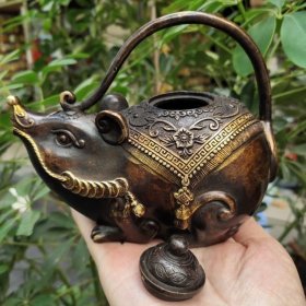 捡漏！稀有珍藏！古董老物件收藏纯铜鎏金福猪金钱鼠铜酒壶茶壶摆件老铜器