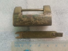 刻花小铜锁带钥匙能正常使用