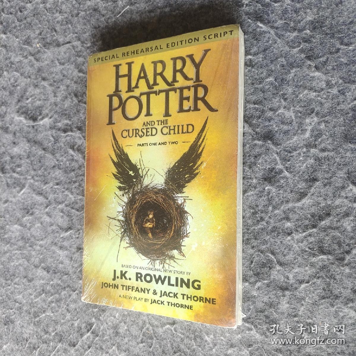 【英文原版】《 Harry Potter and the Cursed Child》（哈利波特8 哈利波特与被诅咒的孩子） JK 罗琳  32开平装塑封全新