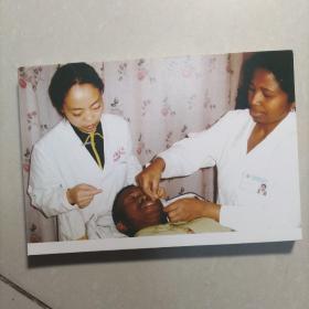 马达加斯加-中国 医疗合作周年纪念日明信片 30张合售