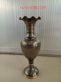 下乡偶得民国铜花瓶，工艺精美，品相一流，！
