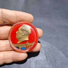 毛主席像章，塑料，手工上色，长江大桥，彩色，品相如图