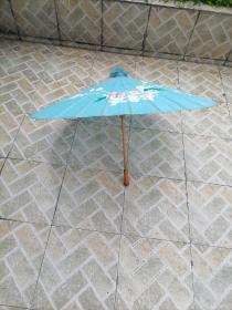 一把小花雨伞（大约八十年代的小雨伞，用于舞蹈表演，摄影拍照道具或者民俗收藏。。等）