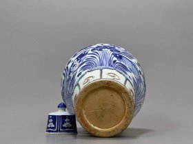 元青花捏花鱼藻纹梅瓶36/20厘米