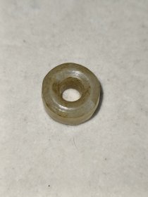 高古玉，和田小扣珠，包浆厚，皮壳油润，看图。