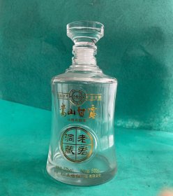 嵩山甘露山楂蒸馏酒瓶