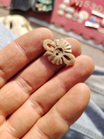 清代骨头雕刻扣子一个
