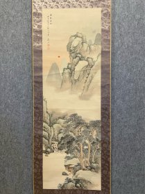 古筆山水图【铃木雨溪】 
1873明治六~?）名利喜三（一说名喜），字 子延，号幽松居士、听雨草堂。千叶县生人。先后从师小 泽芦村、川村雨谷。东京南画会评议员。作品主要参加 南画会展