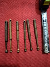 清代民俗木刻小木棒六件。