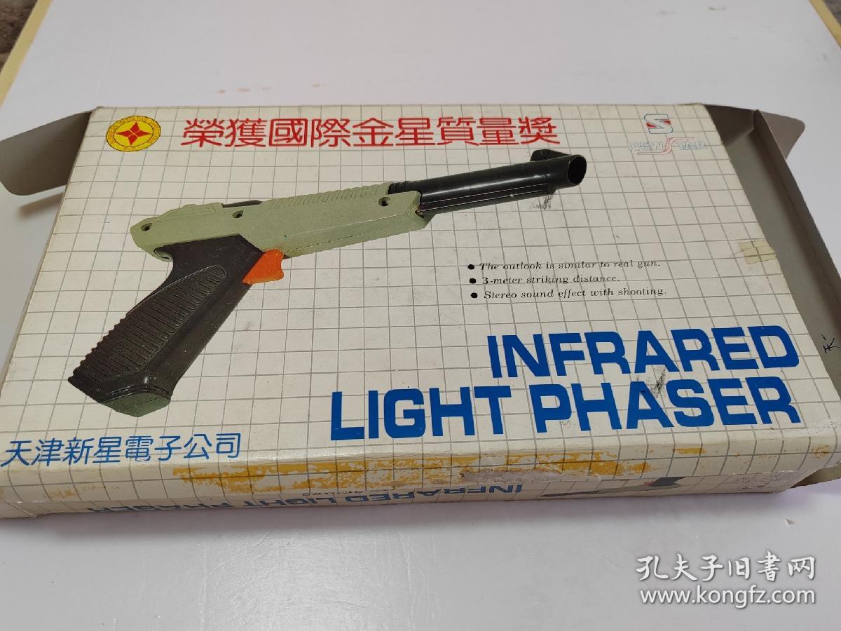 老游戏配件：16 in 1 超级黄金卡+枪型游戏手柄，原盒装，详情见图，按图发货