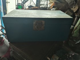 民国大木箱子一个78*43*32厘米的，如图重