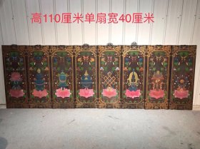 楠木大漆描金浮雕四扇挂屏，雕刻精致，色彩搭配漂亮，品相完整如图