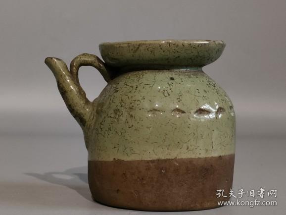 清代绿釉瓷茶壶