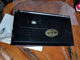 库存老货莺歌牌袖诊2210D收音机30台,使用三节5号电池,图自阅