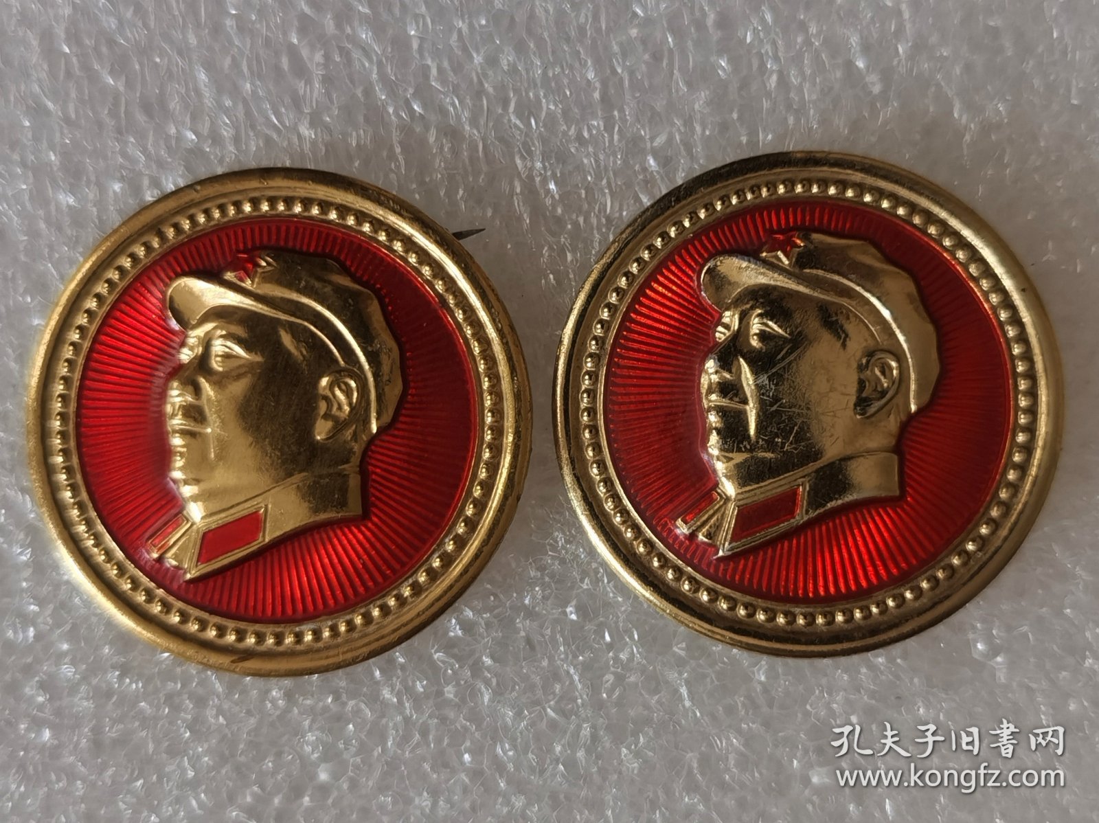 像章纪念章 北京部队 军帽两枚