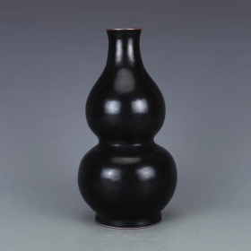 龙泉窑乌金釉葫芦瓶