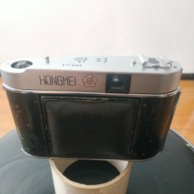早期折叠式单镜头红梅120手动胶卷相机,快门,镜头完好拍照自如,品自看图.