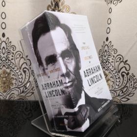 【2-3個月左右到貨 BOOK LOVERS專享340元】Abraham Lincoln The Speeches & Writings 亞伯拉罕·林肯 演講集 至臻至美函套版 兩卷合售 Library of America 美國文庫 英文英語原版 美國作家最權(quán)威版本 當(dāng)今裝幀典范 布面封皮瑣線裝訂 絲帶標(biāo)記 圣經(jīng)無酸紙薄而不透保存幾個世紀(jì)不泛黃