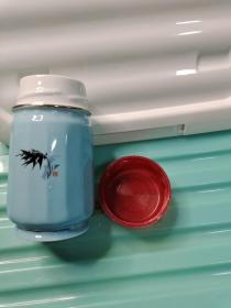 老瓷水杯一个：宣化二瓷