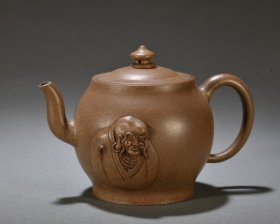 旧藏段泥堆罗汉纹茶壶