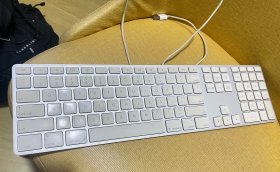 Apple/苹果 有线键盘