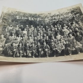 老照片曾集公社曾集中学高中班毕业留影