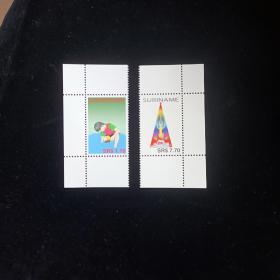 LV01外国邮票苏里南邮票2004年 圣诞节 儿童 新 2全 米录7.5欧