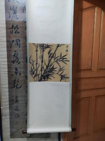 管桦，小品画，画的好，画的雅，小品画，轴裱，一批铲来的旧画，包手绘。纸间有小损，品相如图，真假自鉴。处理以前买的，不包真假，不折腾，不包退换啊。。大刀划价勿扰