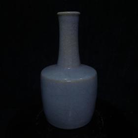 福利放漏，汝窑天青釉冰裂纹纸槌瓶，高22厘米，直径12厘米