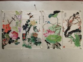 傅乐善 男，汉族，1927年生，河南省博爱人。他自由酷爱书法、绘画。现为中国老年书画研究会会员，中国书画电视艺术学会理事，中国书法艺术研究院艺术顾问，河南省书协会员，信阳师范院书法美术专业名誉教授，新乡市老年书画研究会会长，新乡书法家协会顾问。尺寸67X33.5X4