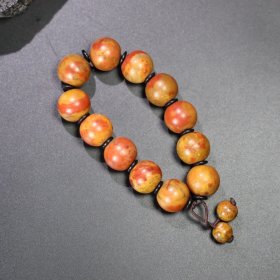 旧藏 战国红手串,包浆老道,,尺寸 直径 1.8厘米,总重 98.5克!