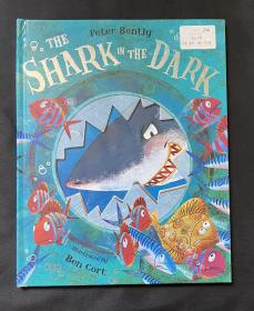 The shark in the dark 精装 动物